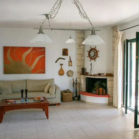 Beach Front Maisonette In Holiday home